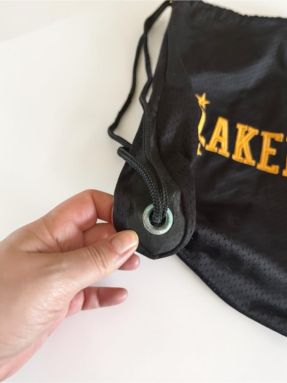 Nike Lakers Drawstring Bag Black Mesh Gym Sack Y2K Kobe Era - Picture 3 of 4